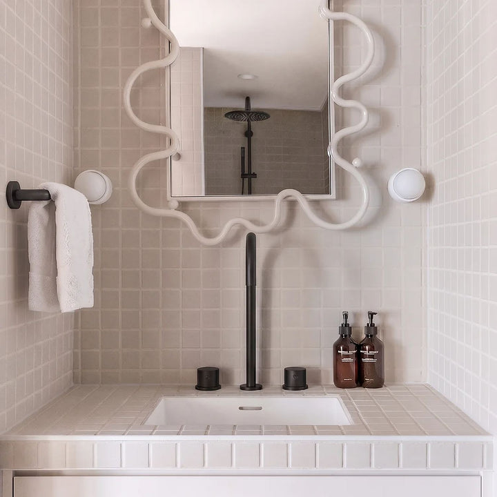 Elysian Hand Towel Holder