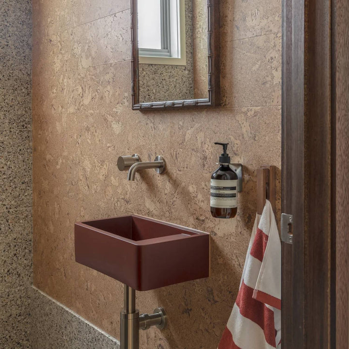 Lira Soap Bottle Holder