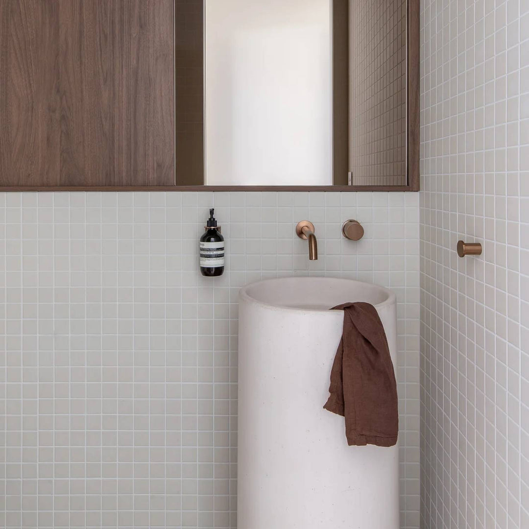 Lira Soap Bottle Holder