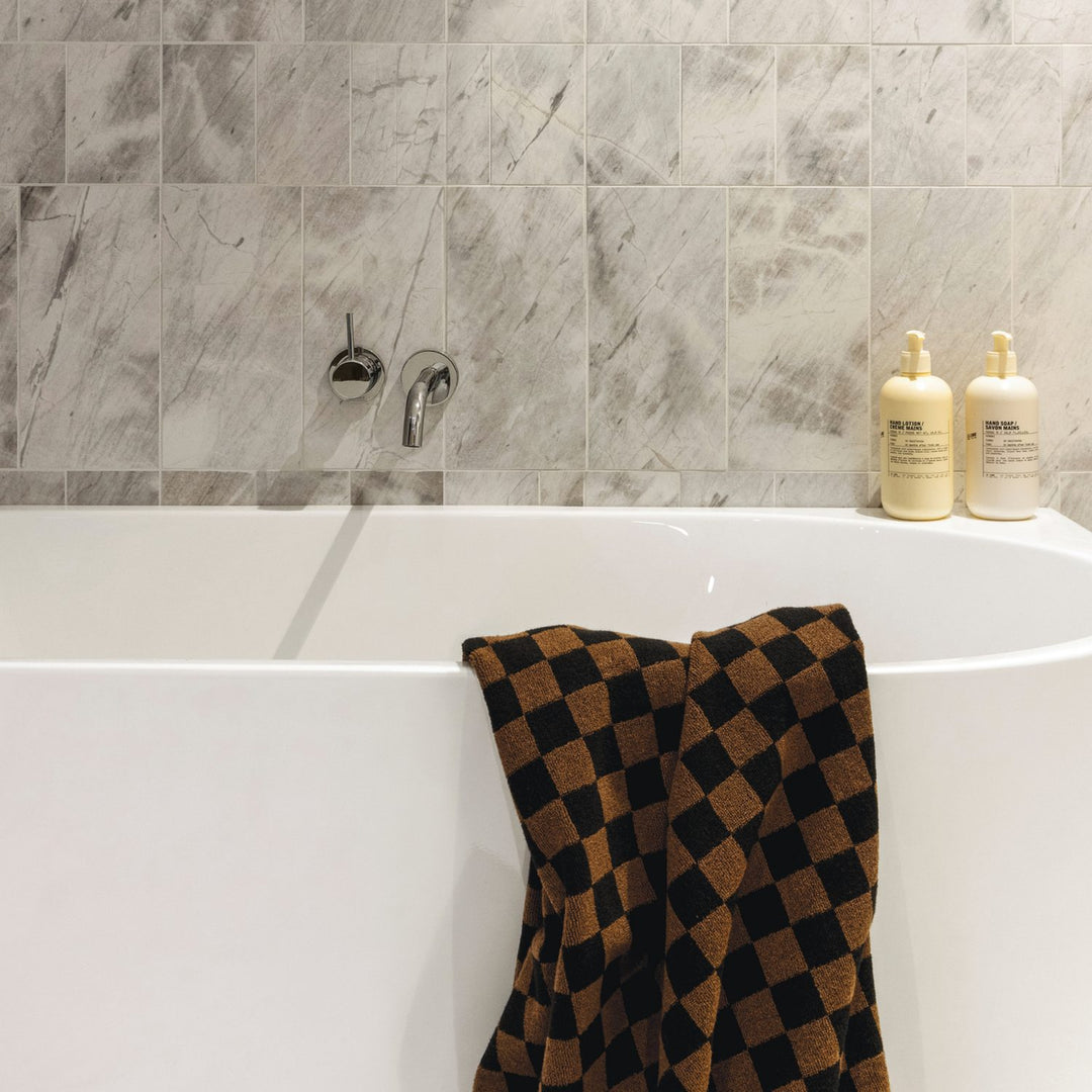 Vivid Slimline Plus Wall Spout 180mm