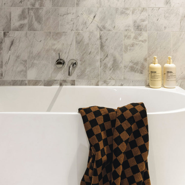 Vivid Slimline Plus Wall Spout 180mm